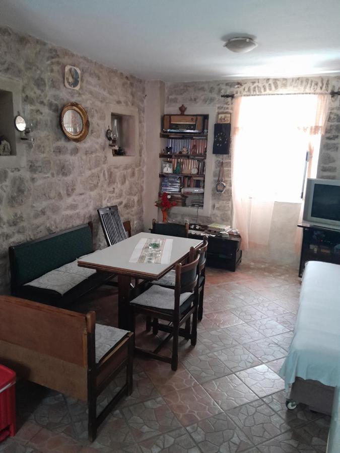 Apartment Radovic Kotor Buitenkant foto