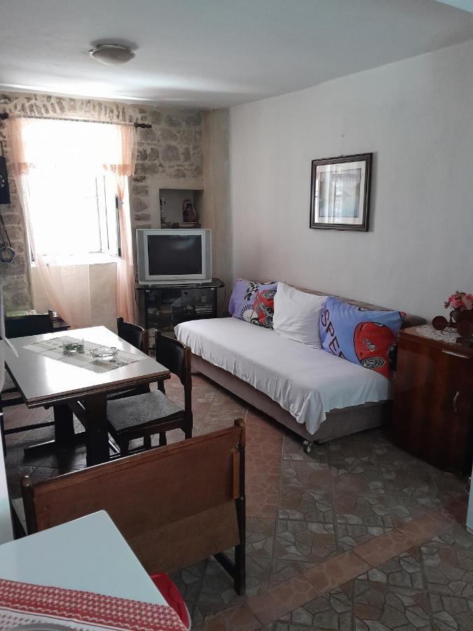 Apartment Radovic Kotor Buitenkant foto